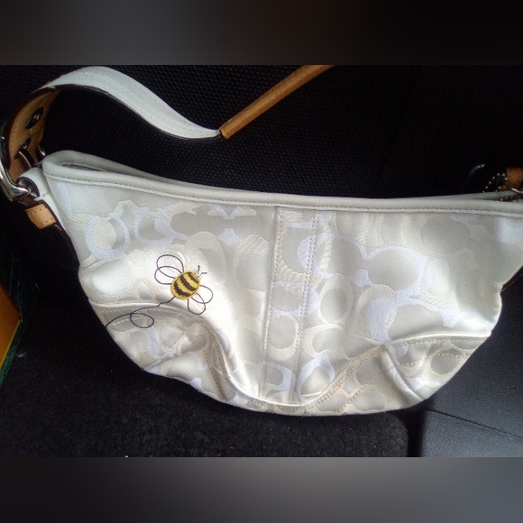 Coach Handbags - Coach limited edition Bumble bee cream shoulder bag
